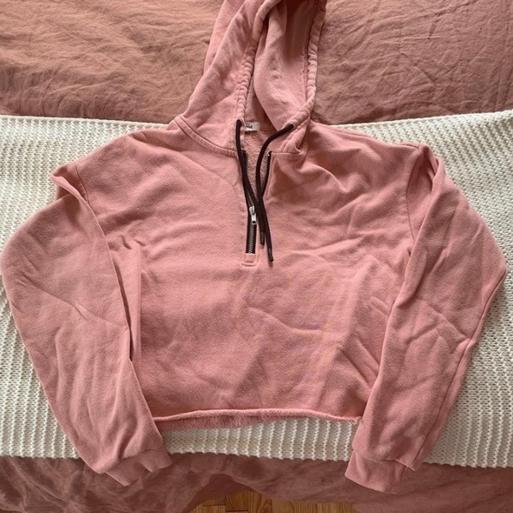 Garage Cropped Hoodie Pink - Picture 4 of 4